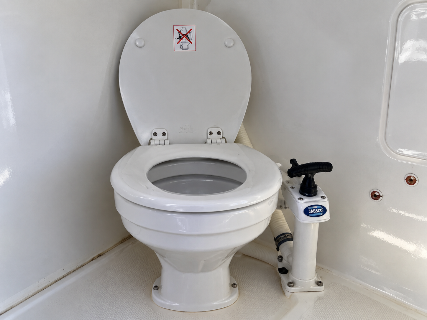 Grand Sea Discovery onboard toilet